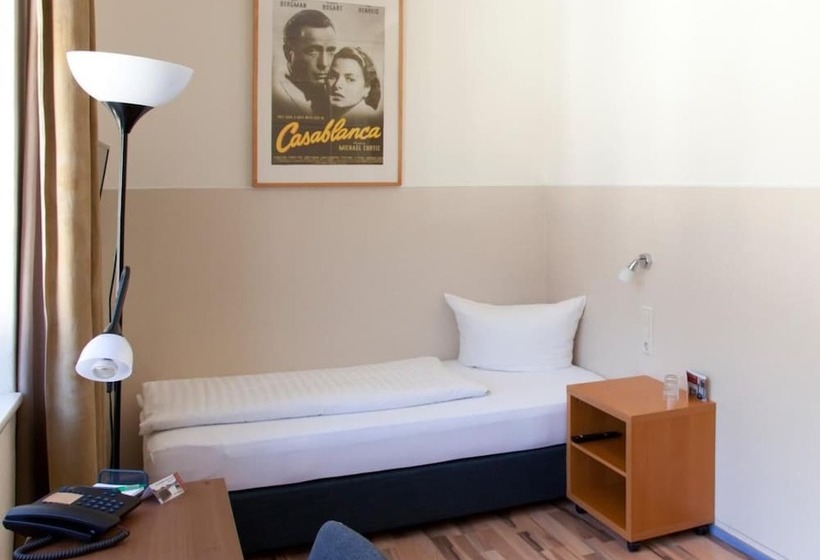 Отель Weidenhof