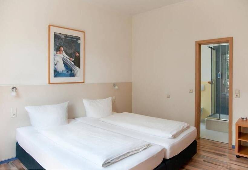 Отель Weidenhof