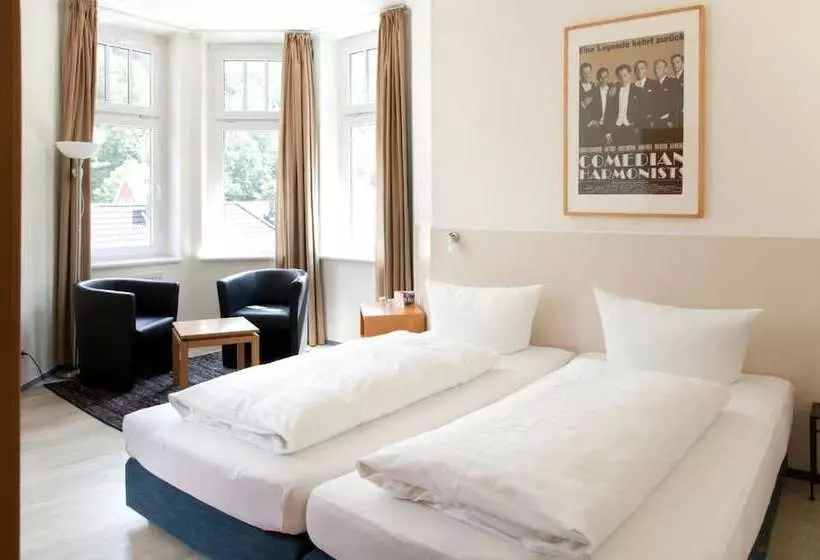 Отель Weidenhof