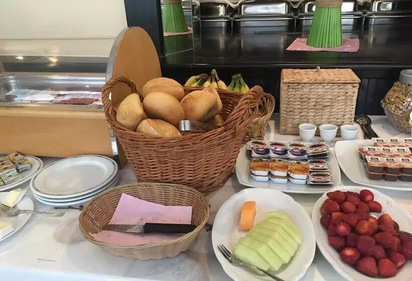 فندق Zum Grafen Hallermunt