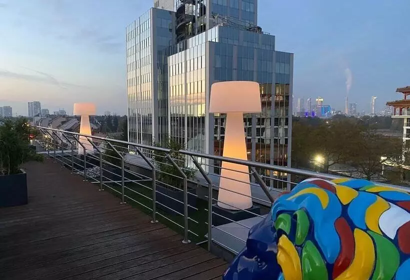 Paragon Apartments