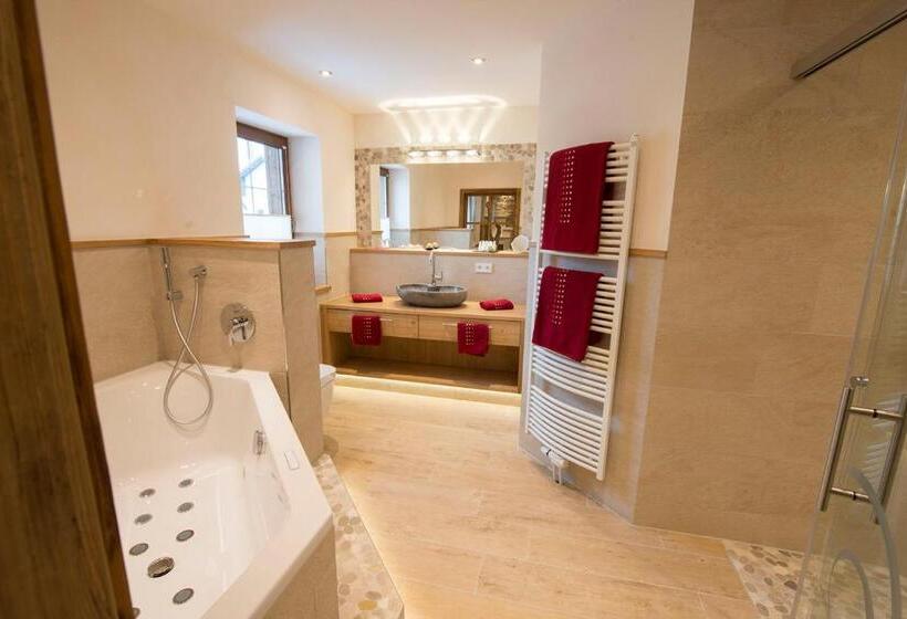 Пансион Wellness Hotel Adler