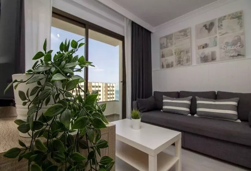 Apartamento Aloha Puerto planta 8