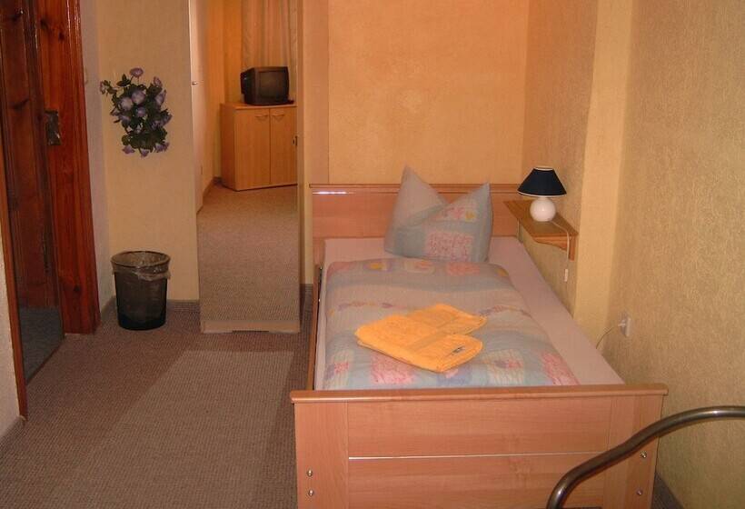 Gästehaus Lisakowski Pension Am Brautwiesenpark