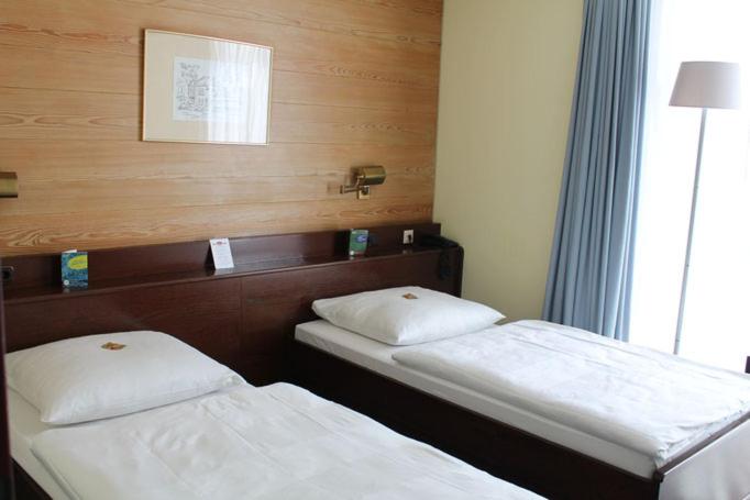 ホテル Alexander Köln Frechen