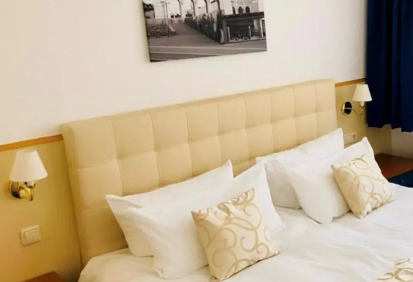 酒店 Am Bayrischen Platz