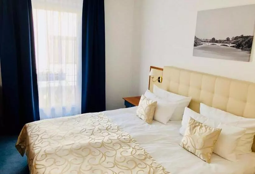 酒店 Am Bayrischen Platz