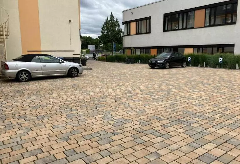 酒店 Am Bayrischen Platz