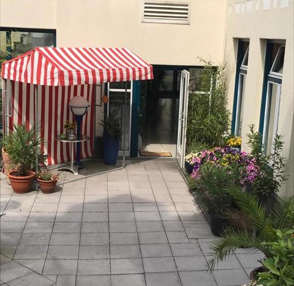 בית מלון כפרי Am Kastell