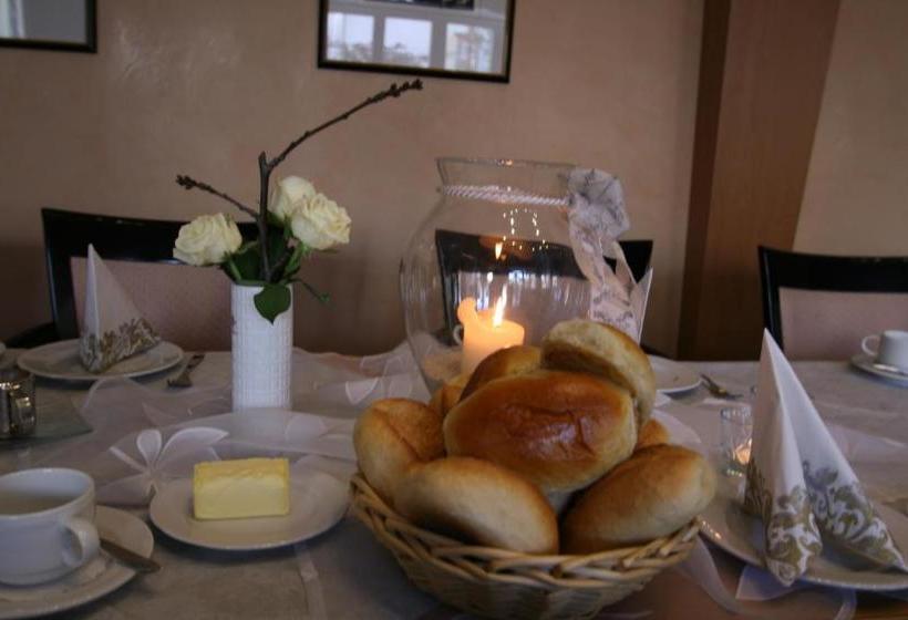 בית מלון כפרי Am Kastell