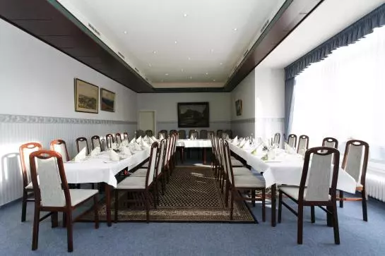 膳宿费 Meyer's Gasthaus