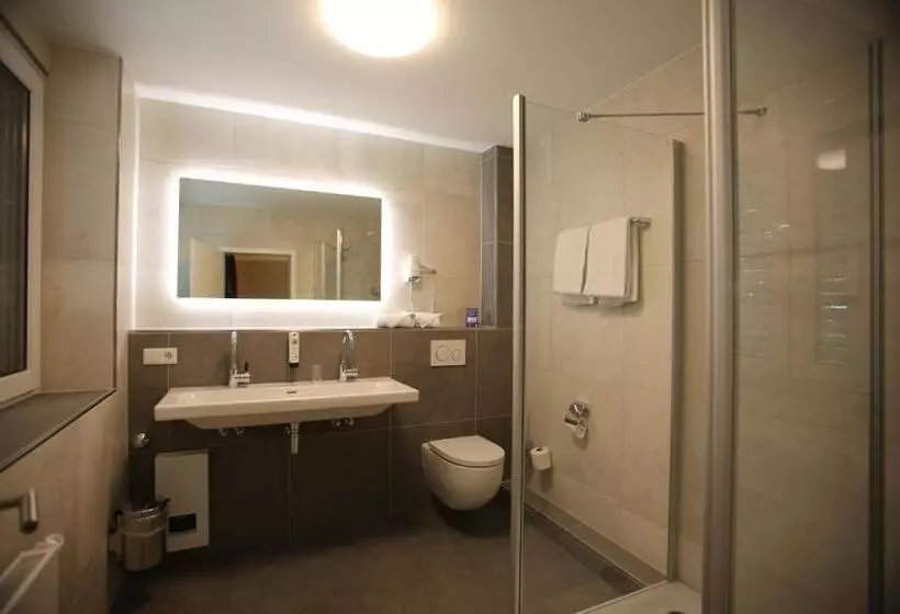 酒店 Münchner Hof