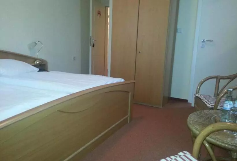 Отель Ratskeller Nörten