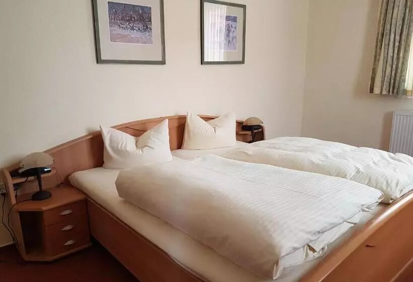 Отель Ratskeller Nörten