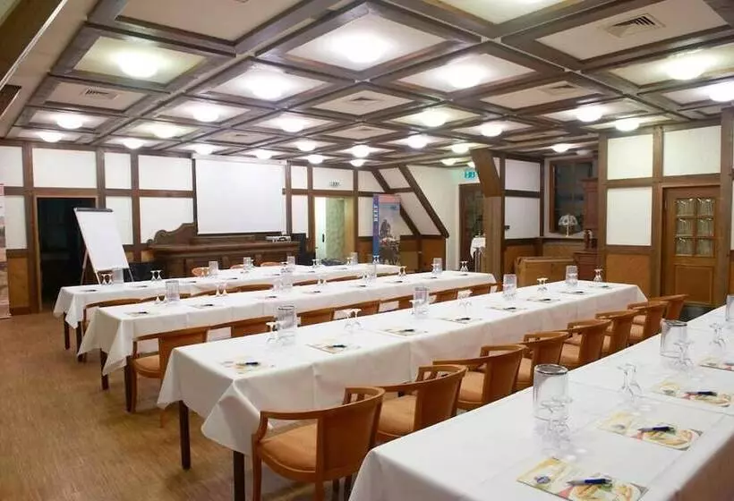 호텔 Restaurant Zur Linde