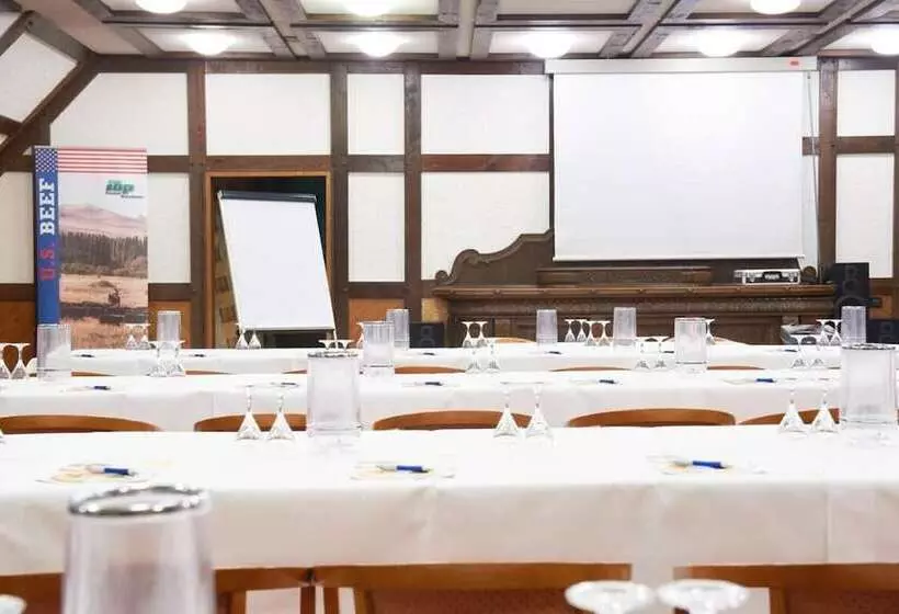 호텔 Restaurant Zur Linde