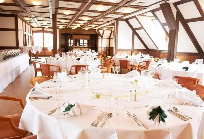 호텔 Restaurant Zur Linde