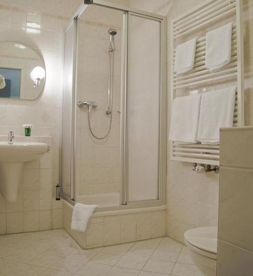 فندق Gasthof Schloss Hubertus