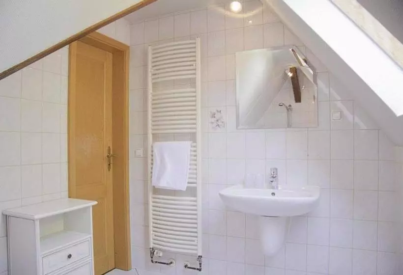 هتل Gasthof Schloss Hubertus