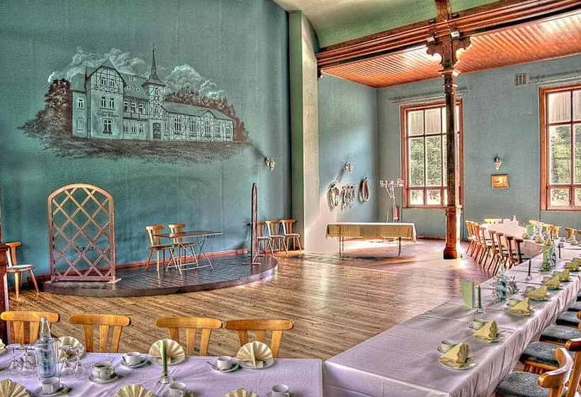 هتل Gasthof Schloss Hubertus