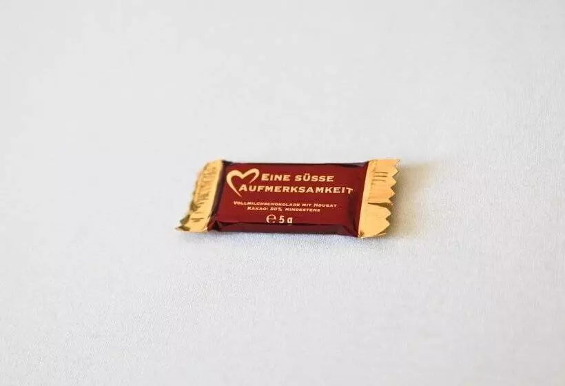 Отель Theile Garni