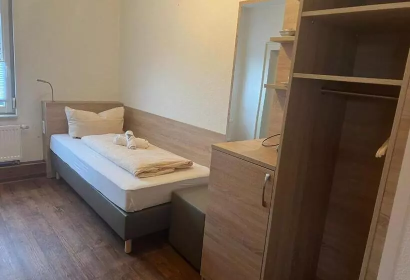 Отель Tilla S Hof