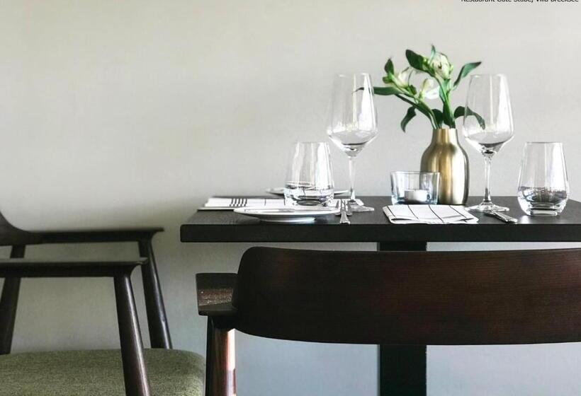 هتل Villa Breeksee