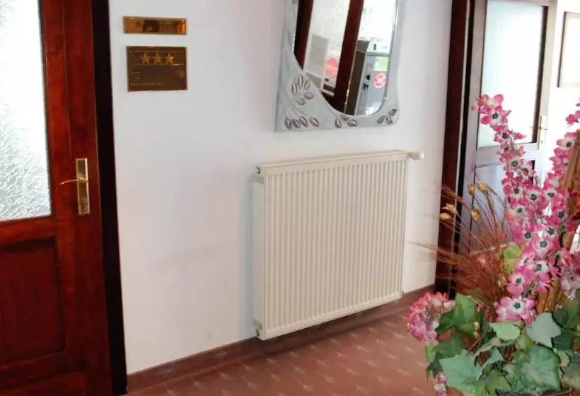 Waldhotel & Restaurant Bergschlösschen