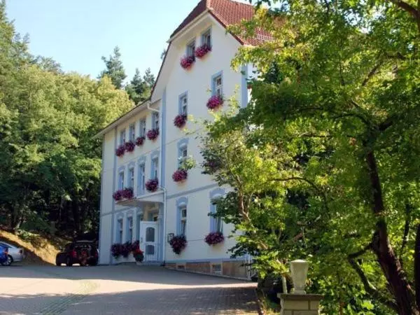 Waldhotel & Restaurant Bergschlösschen