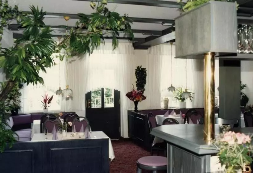 Waldhotel & Restaurant Bergschlösschen