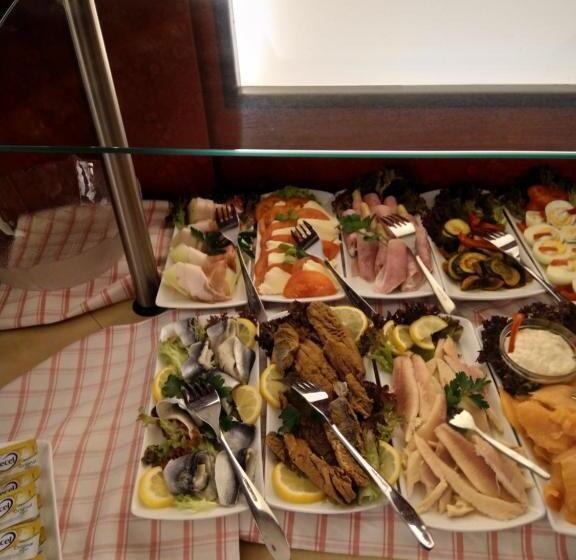 Stadt Gut Hotel Rheinischer Hof