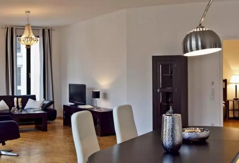 Heinrich Schuetz Residenz