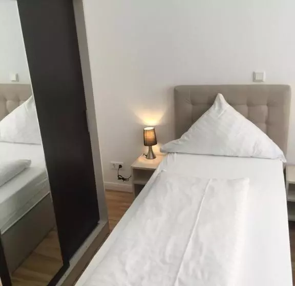 هتل Central Hannover