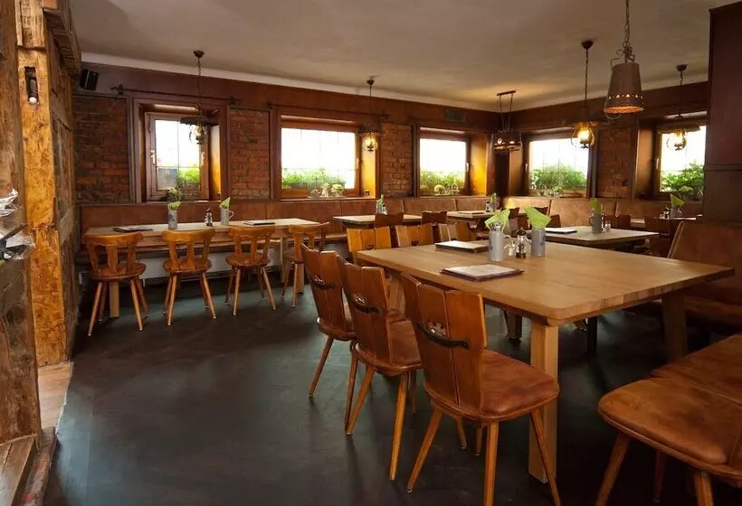 Отель Gasthof Adler