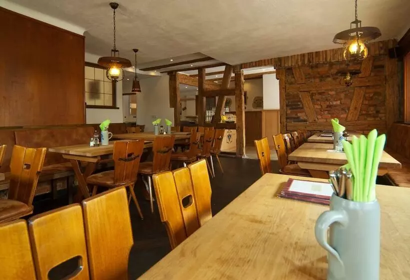 Отель Gasthof Adler