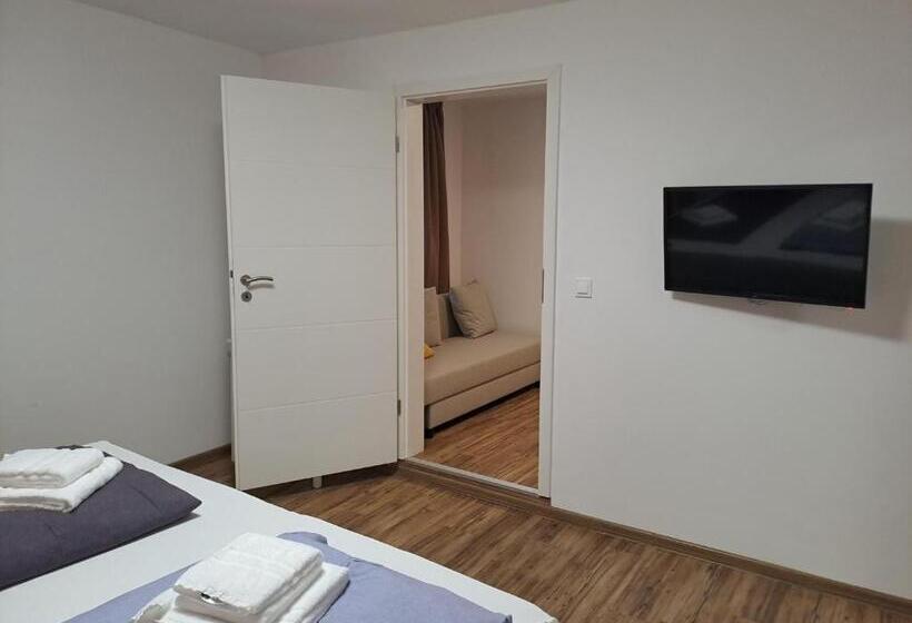 Hotel Grüner Baum   Melissone Italian Restaurant