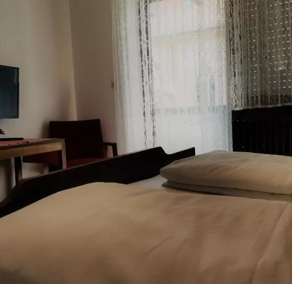 酒店 Grüner Baum   Melissone Italian Restaurant