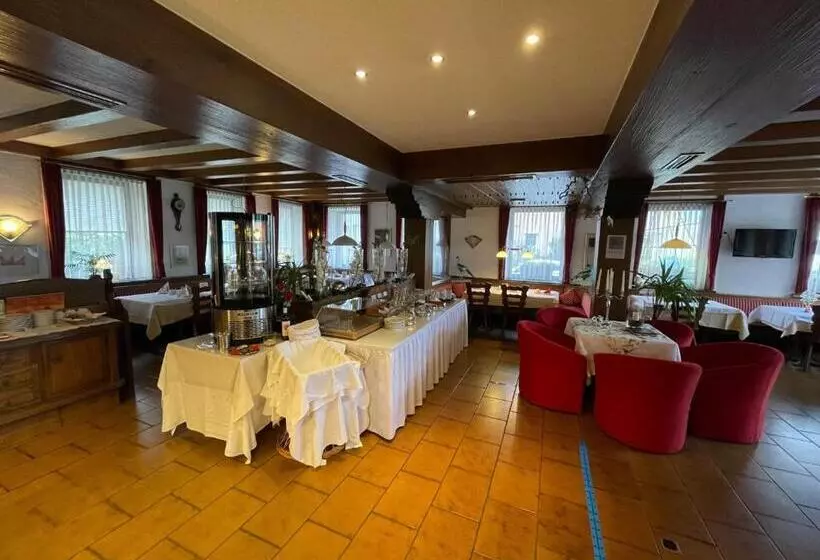 Отель Württemberger Hof Garni