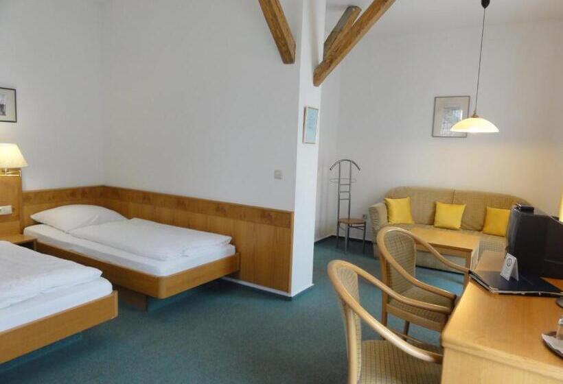 בית מלון כפרי Württemberger Hof Garni