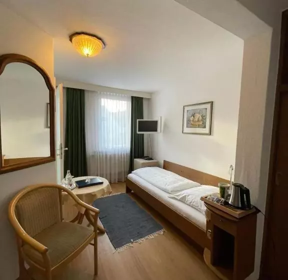 Отель Württemberger Hof Garni