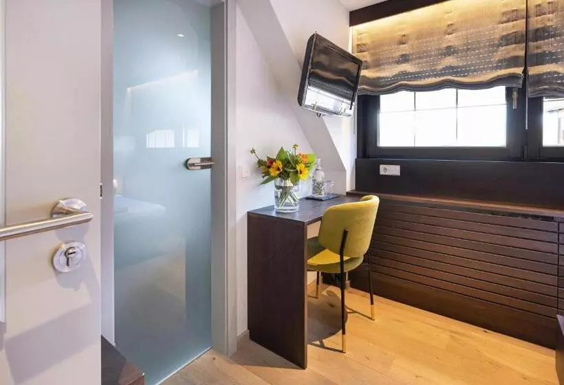 Jauch S Löwen Hotel Restaurant