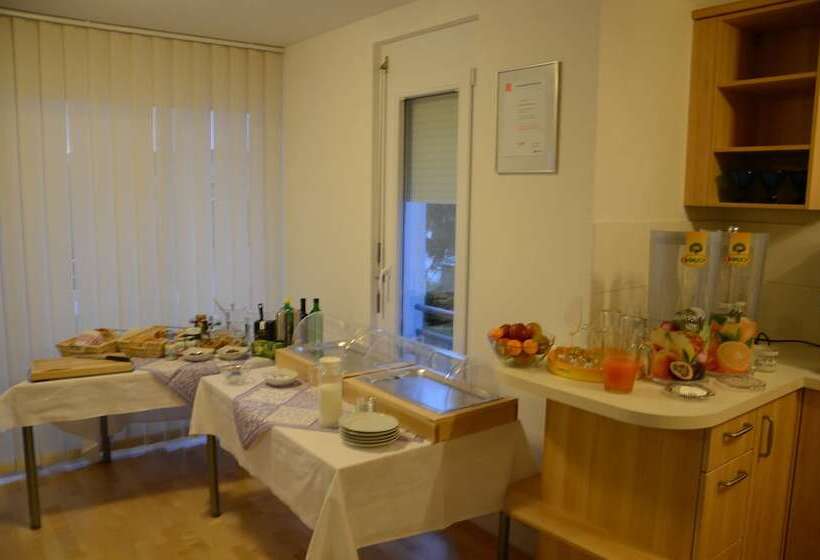 פנסיון Gästehaus Nagoldblick