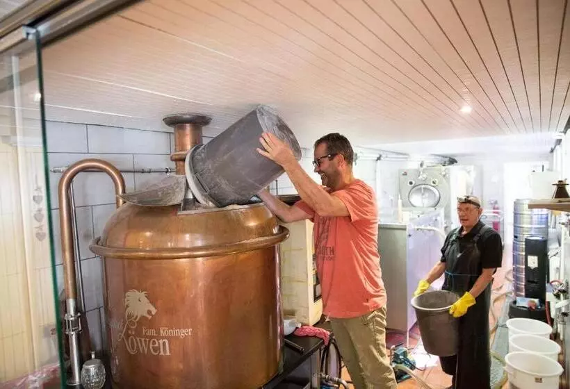 펜션 Landgasthof & Brauerei Löwen Sasbach