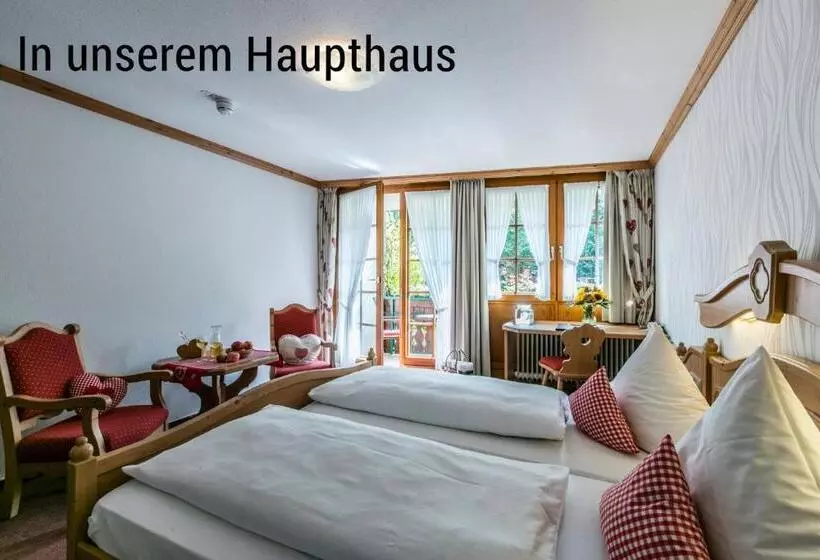 پانسیون Restaurant Krone & Wellness   Schopfheim