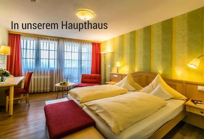 پانسیون Restaurant Krone & Wellness   Schopfheim