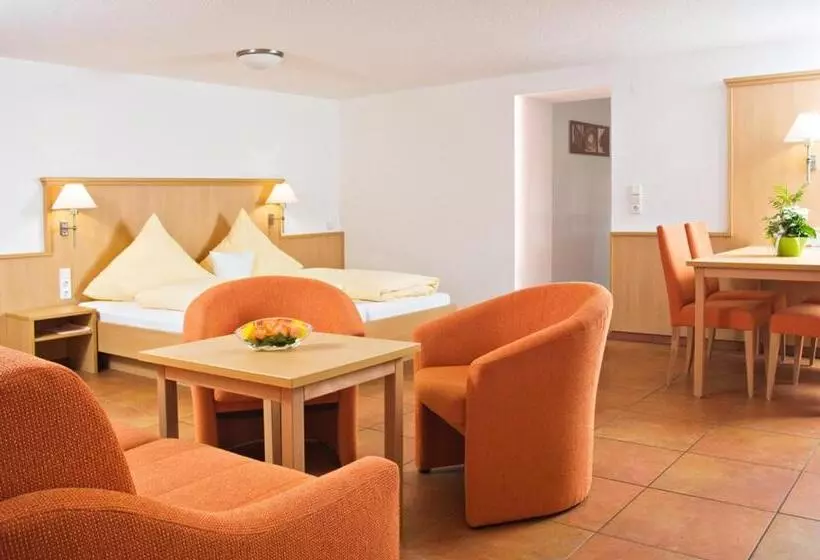 پانسیون Restaurant Krone & Wellness   Schopfheim