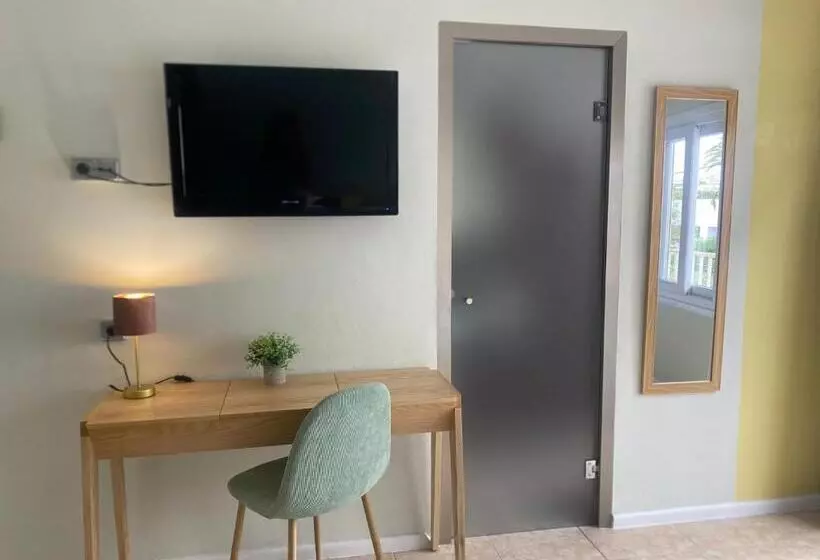 Hostal Playa De Palma