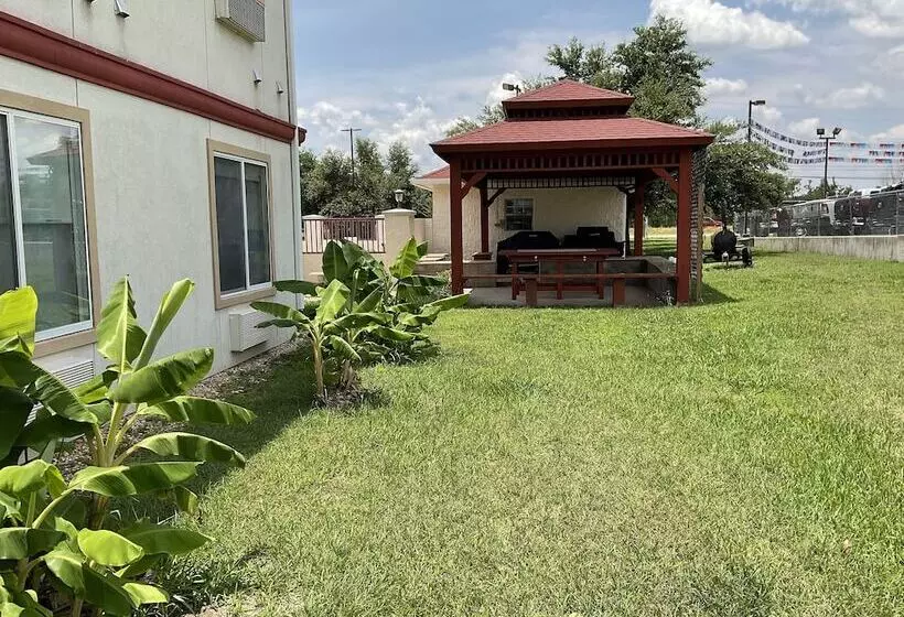 Отель Budget Host Inn And Suites Cameron