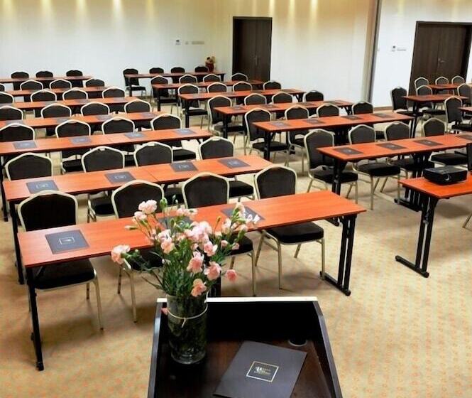 酒店 Czardasz Spa & Wellness