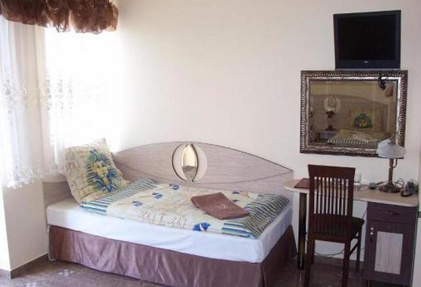 בית מלון כפרי Faraon